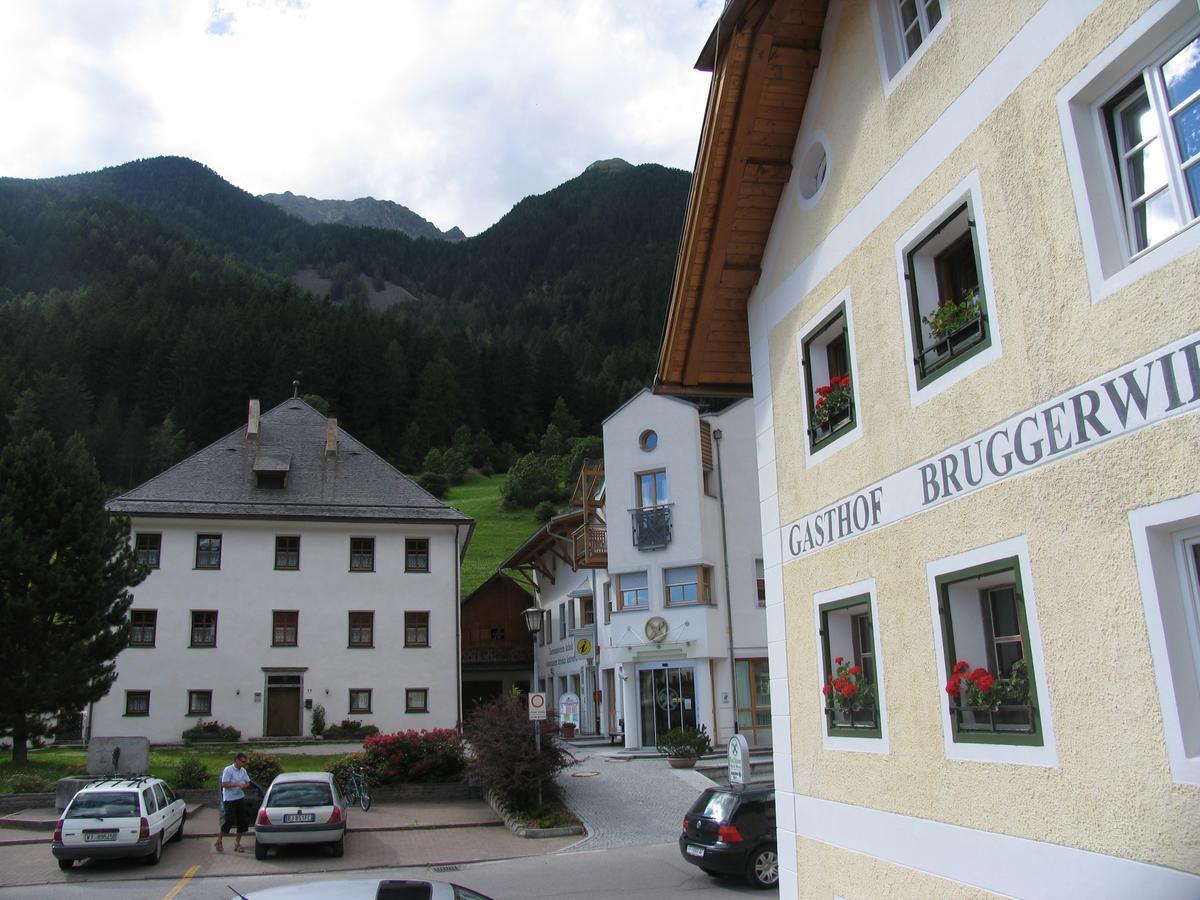 Hotel Bruggerwirt アンテルセルヴァ・ディ・メッツォ エクステリア 写真